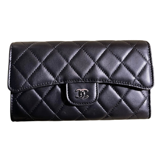 Chanel leather wallet